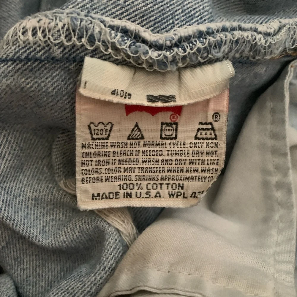 Vintage 1990s Levi’s 501 jeans - 33”x30” - Picture 3 of 8